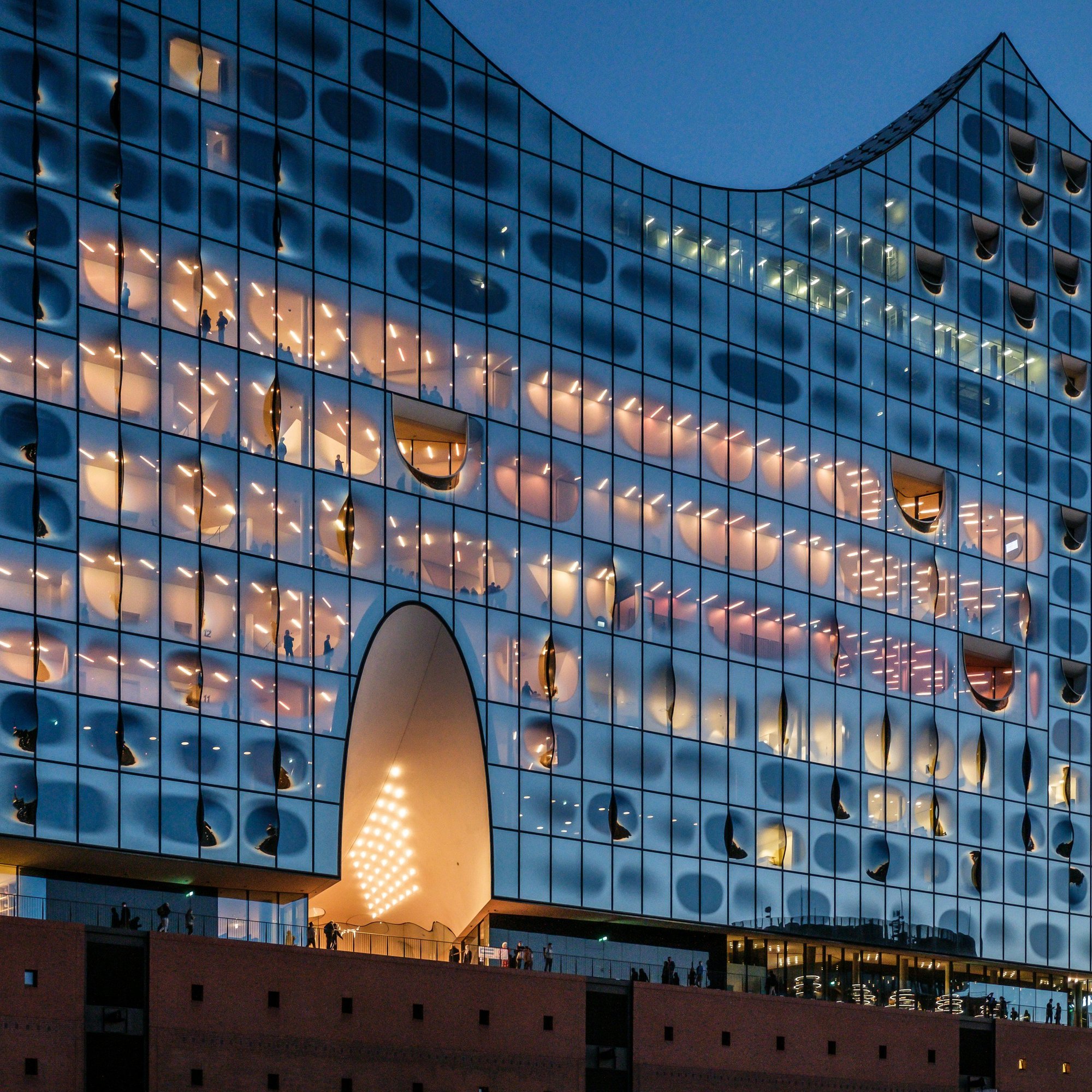 Protecting Guests, Employees, & Brands in High-Traffic, High-Visibility Environments